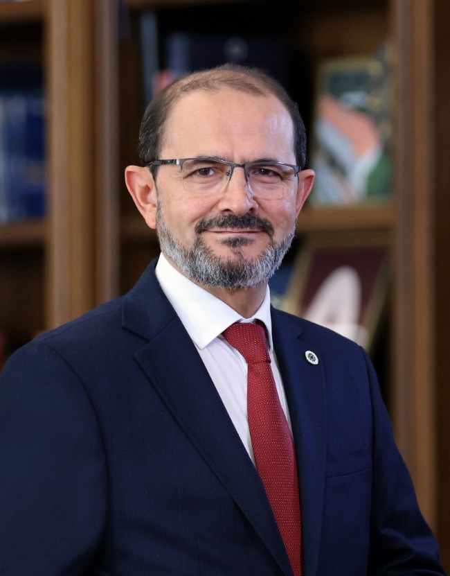 Prof. Eyüp Debik